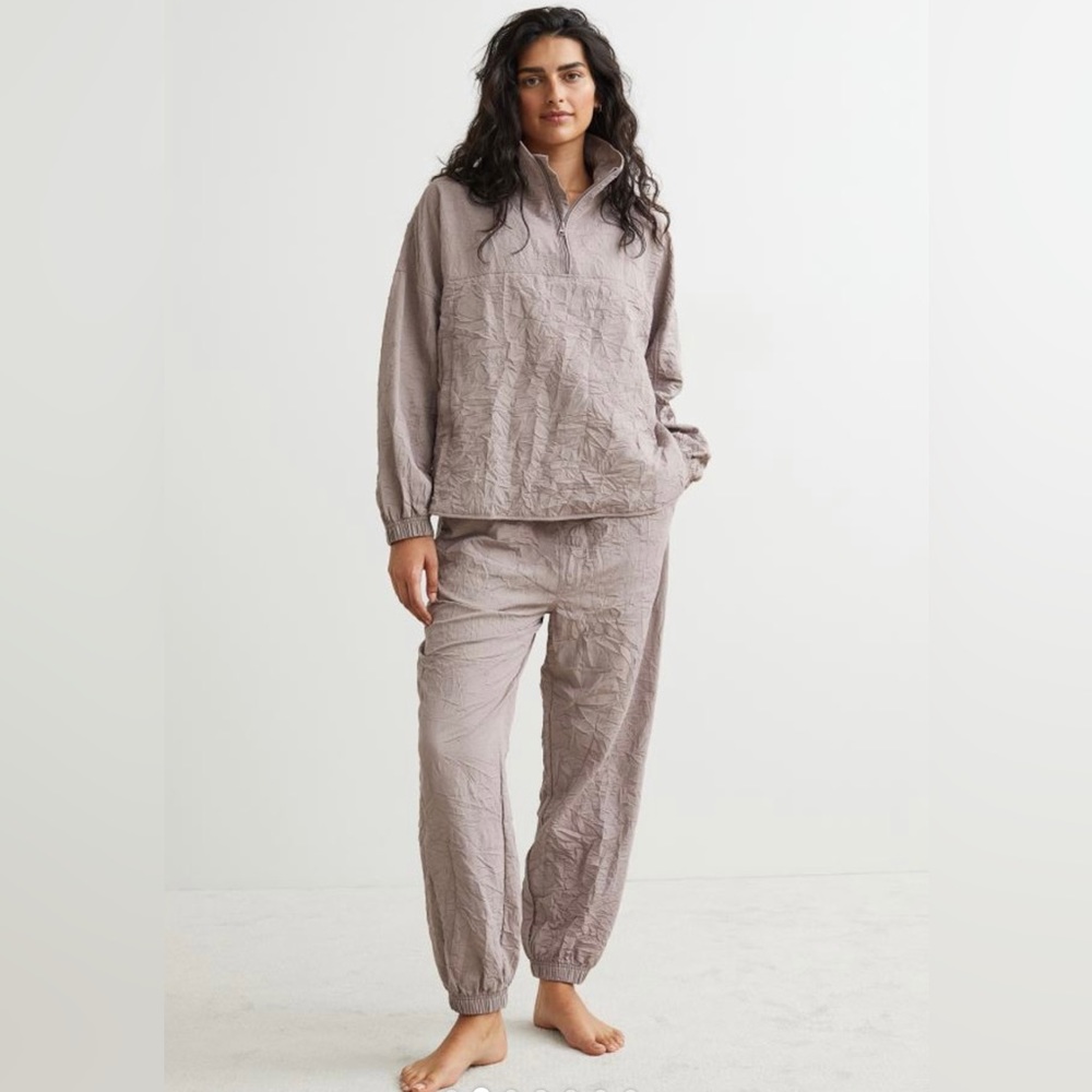 H&M Crinkle Jogging Pants